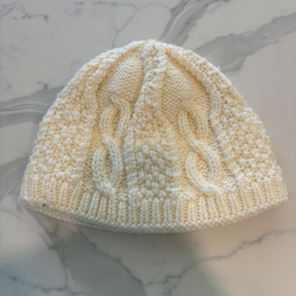 Nike ACG Off White Cable Knit Beanie - Picture 2 of 9
